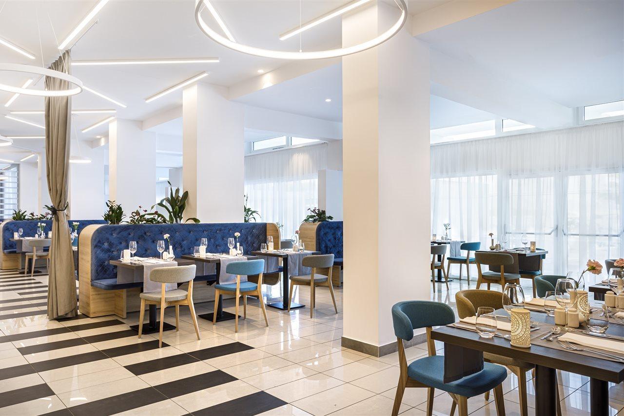 Valamar Carolina Hotel & Villas Kampor Exterior photo