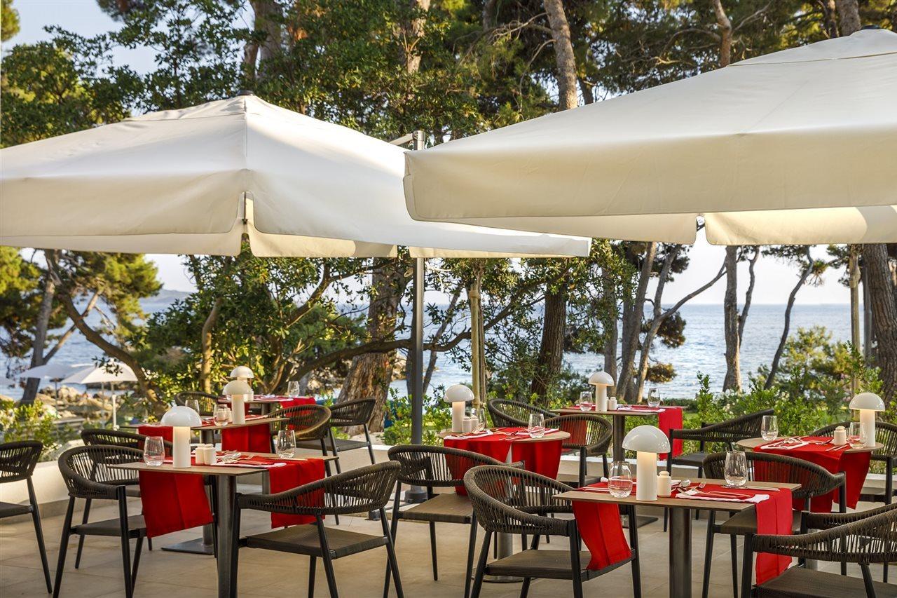 Valamar Carolina Hotel & Villas Kampor Exterior photo
