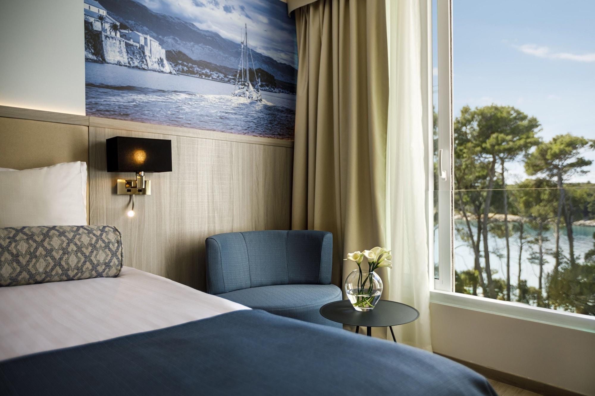 Valamar Carolina Hotel & Villas Kampor Exterior photo